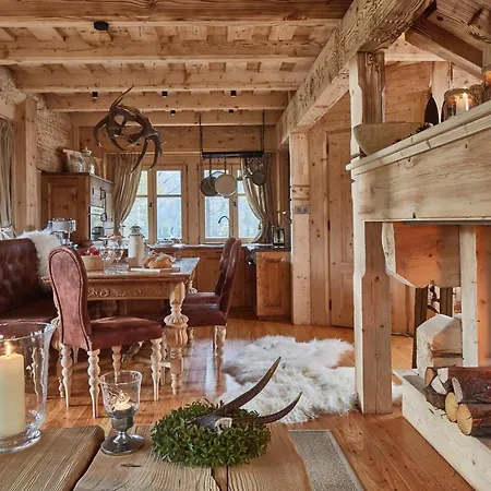 Gorska Osada Luxury Zakopane Chalet *